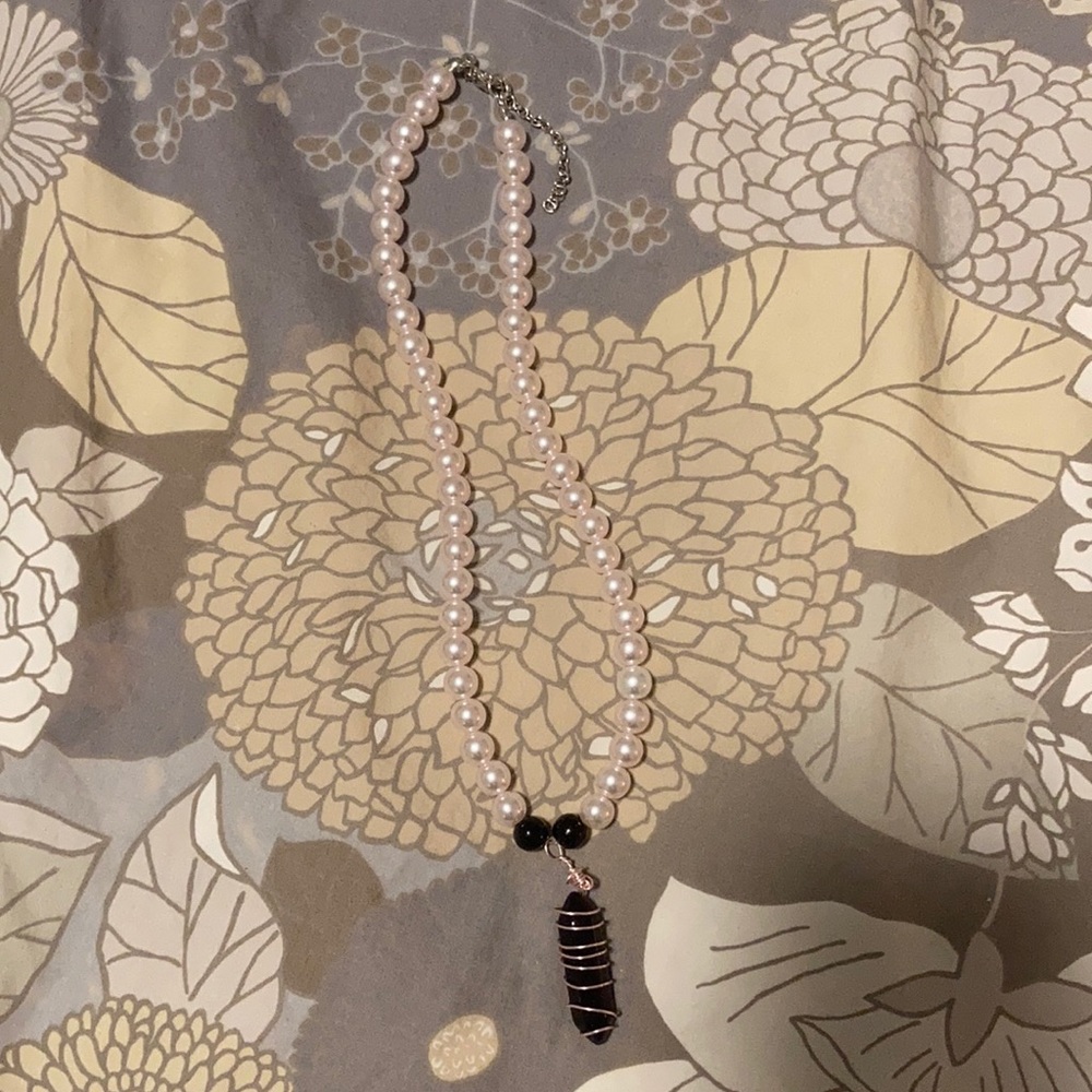Wire-wrapped Crystal necklace with pearls